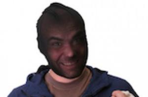 Бывший квартиросъемщик с сообщником избил и ограбил астраханку