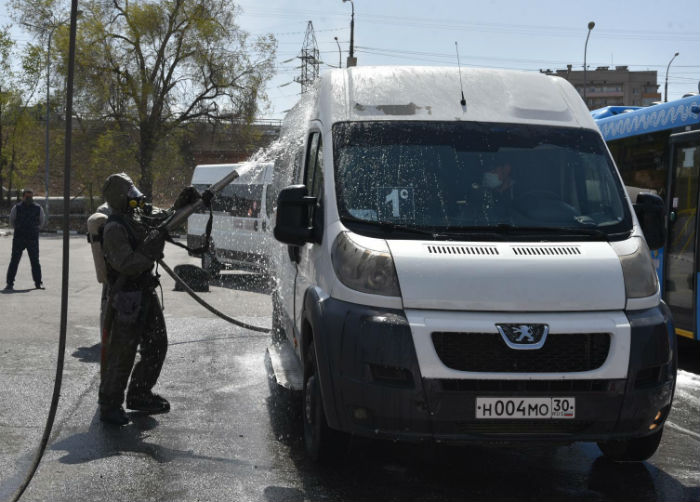 В Астрахани обеззаразили автобусы №1 и №25