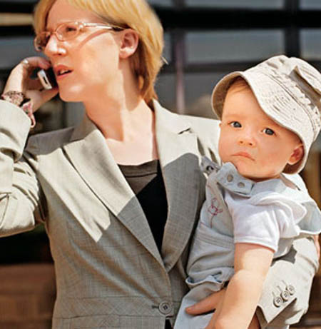 ЧИНОВНИЦ С ДЕТЬМИ ТЕПЕРЬ НЕЛЬЗЯ УВОЛИТЬ