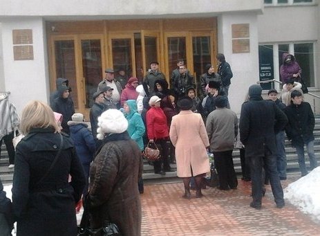 День взятия Бастилии. Как оппозиция «штурмовала» избирком