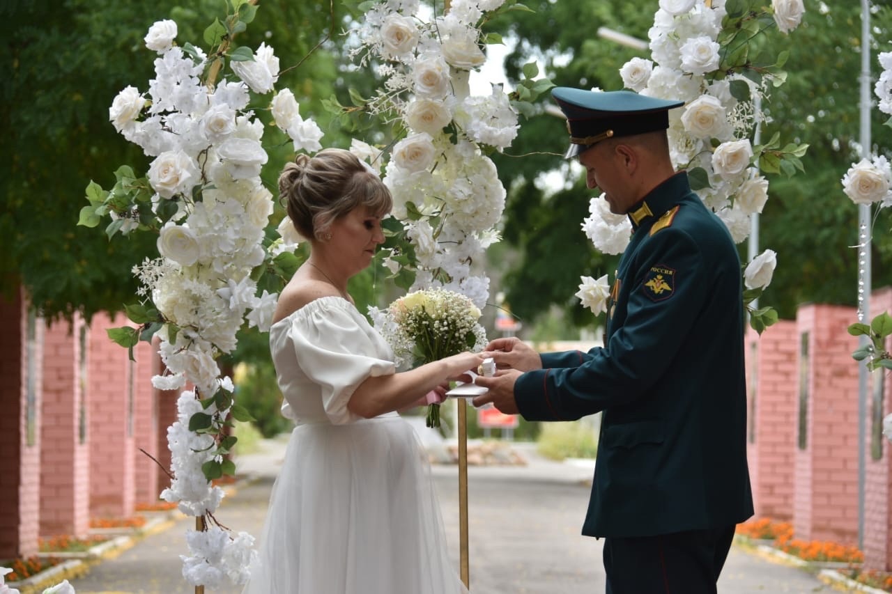 В августе астраханцы сыграли рекордное количество свадеб за лето