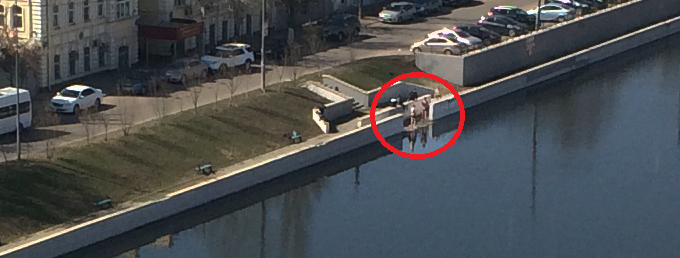 Шло 6 апреля, астраханцы открыли купальный сезон