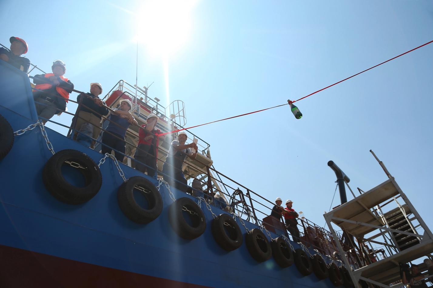 Астраханские судостроители намерены в 2024 году сдать заказчикам шесть судов