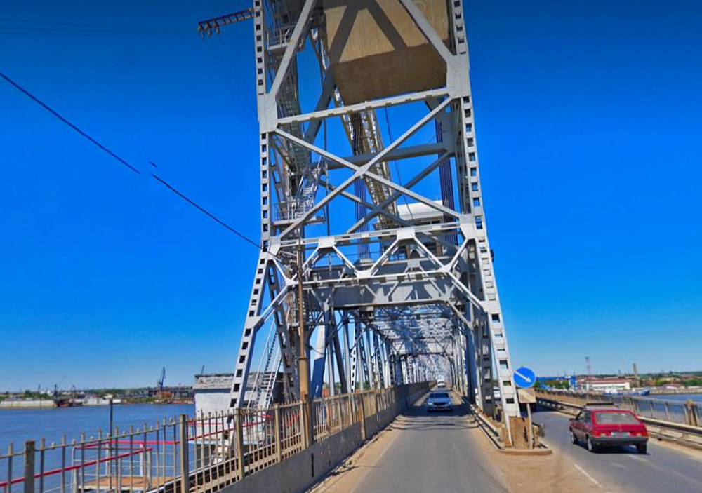 Старый мост в Астрахани разведут завтра