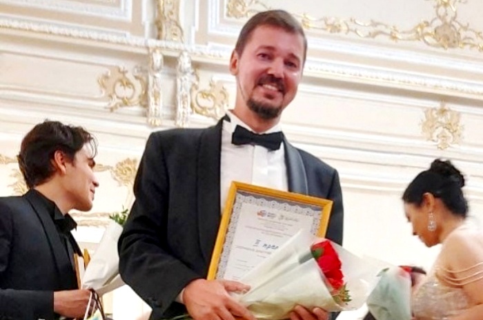Солист астраханского театра победил на международном оперном конкурсе