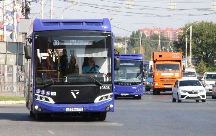 В Астрахани синебасы трех популярных маршрутов за месяц перевезли почти 400 тысяч пассажиров 