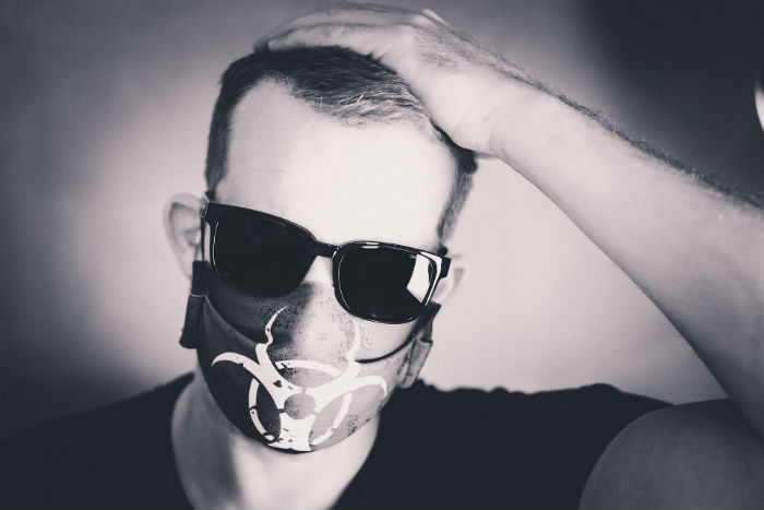 Ученые выяснили, у кого риск заразиться коронавирусом в пять раз меньше