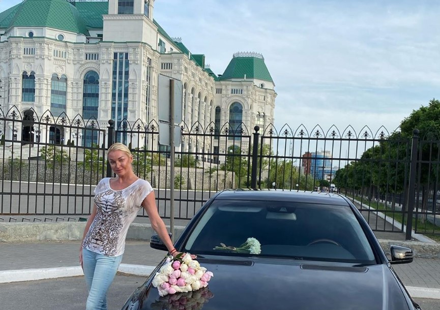 Волочкова рассказала, ради чего продала последнюю астраханскую квартиру