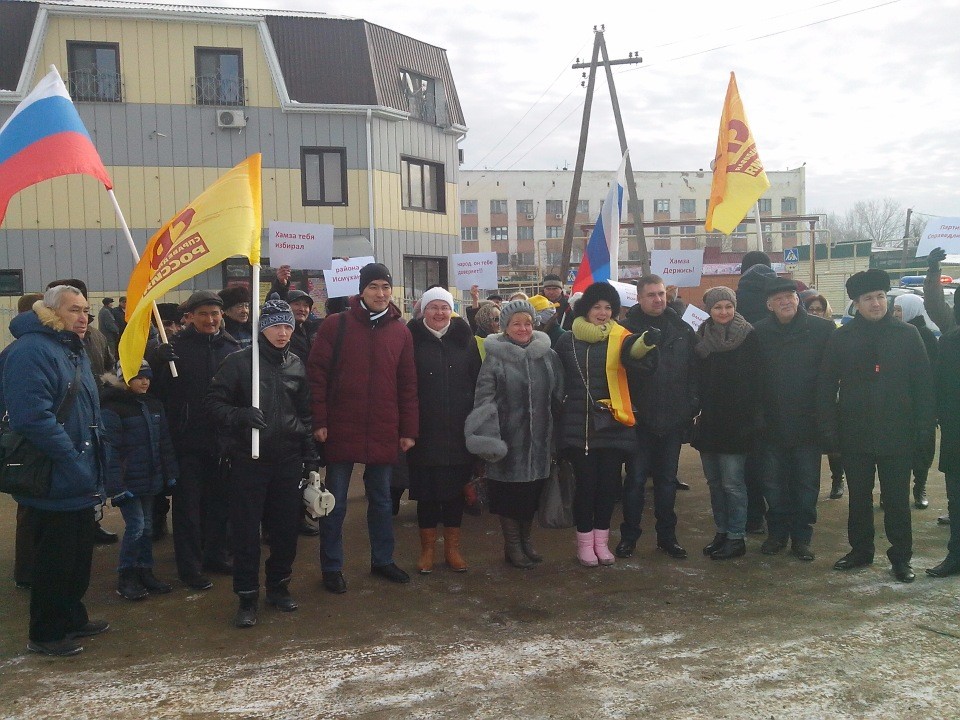 Хамзе Исмуханову вернули мандат депутата Володарского райсовета