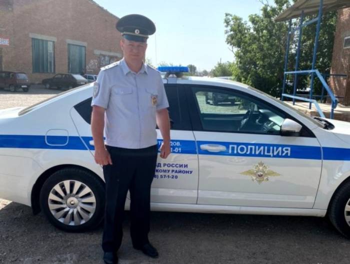 Астраханский школьник упал в обморок на линейке