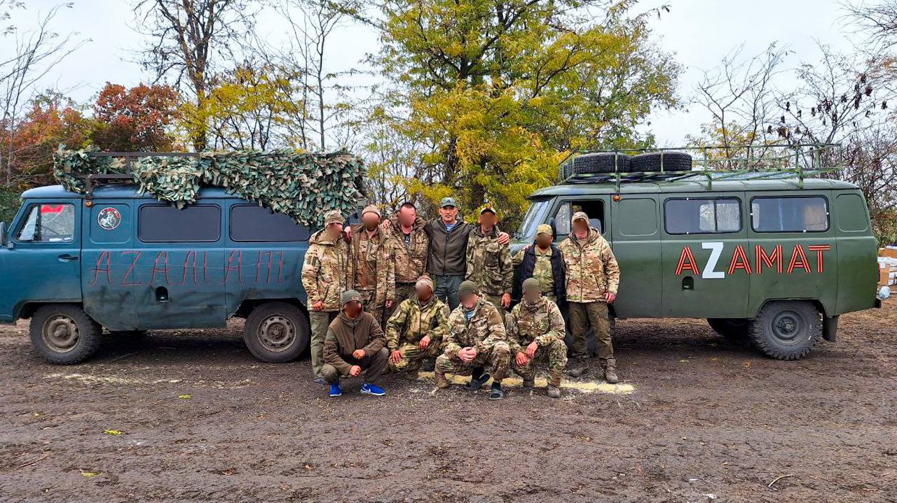 Отец погибшего в СВО астраханца передал автомобиль сына его батальону