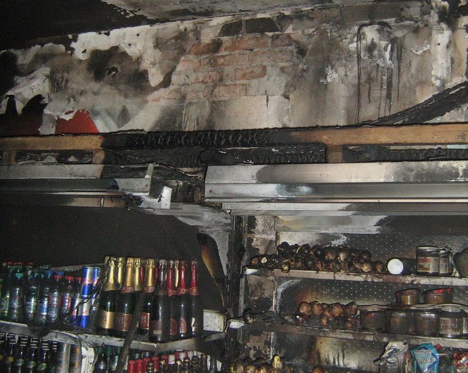 Под Астраханью сгорел магазин