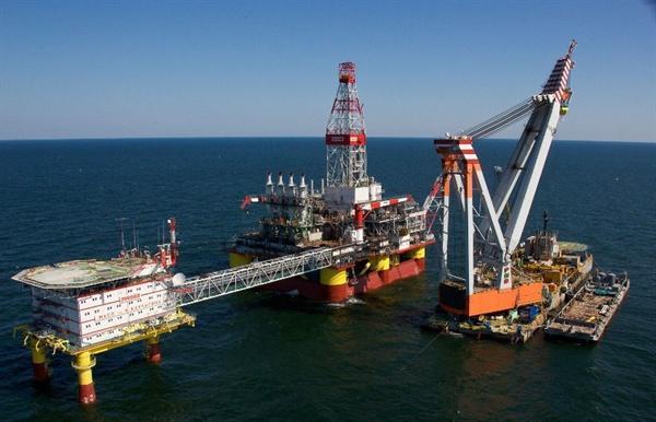 Астраханские судостроители завершили первый этап сооружения объектов для месторождения имени Филановского 