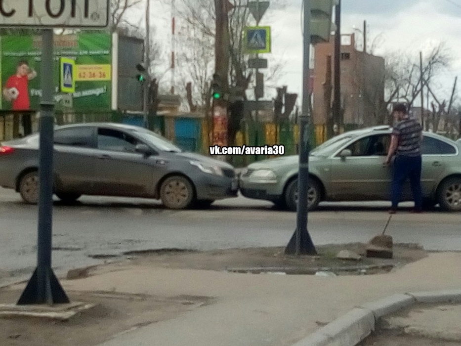 В Астрахани произошла романтическая авария