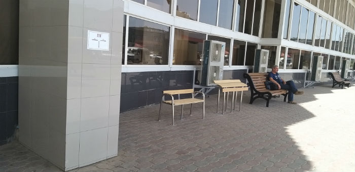 Тактильные стенды и места для отдыха маломобильных граждан оборудованы на железнодорожном вокзале Астрахани