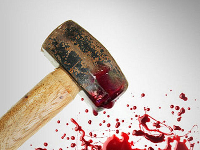 Астраханка, вооружившись молотком, ограбила магазин