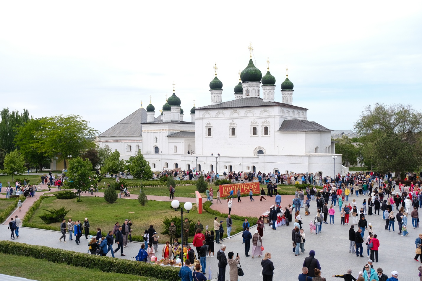 Сегодня в Астраханском кремле пройдут пасхальные гулянья 