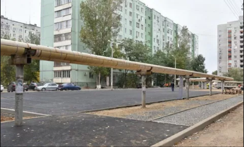 В Астрахани продолжается ремонт дворовых территорий