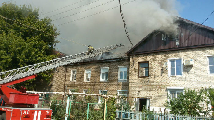 На трусовской стороне в Астрахани сильный пожар