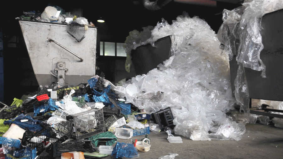 Кому на руку изменение «мусорных» тарифов в Астраханской области?