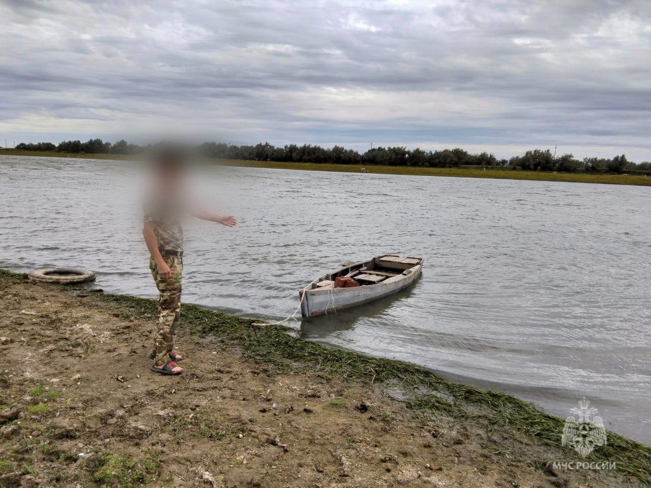 Под Астраханью на реке Камардан произошла трагедия