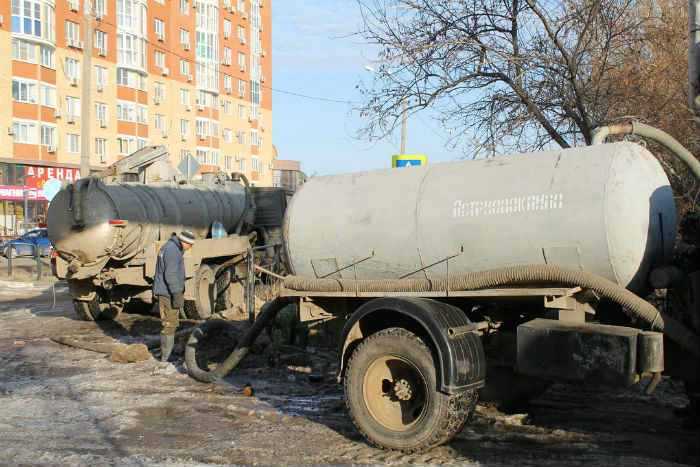 Коммунальные службы Астрахани в новогодние праздники будут работать в круглосуточном режиме