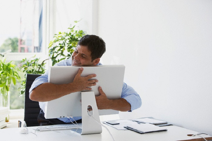 Стало известно, кто в Астрахани зарабатывает больше всего