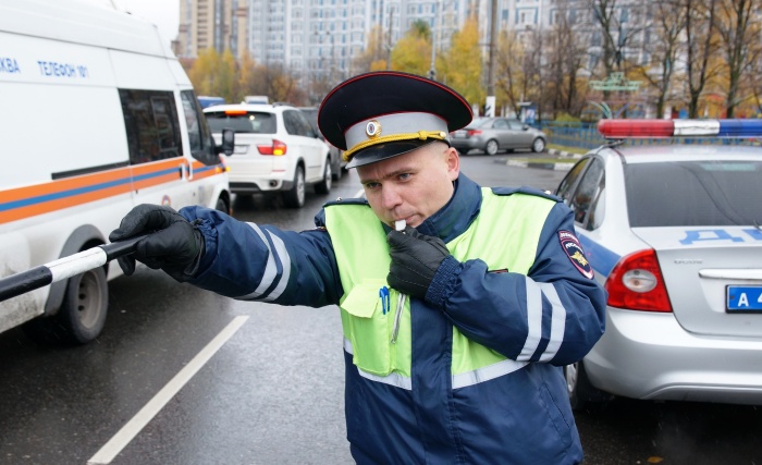 За выходные в Астраханской области задержаны 33 нетрезвых водителя и 22 нарушителя знака «Остановка запрещена»