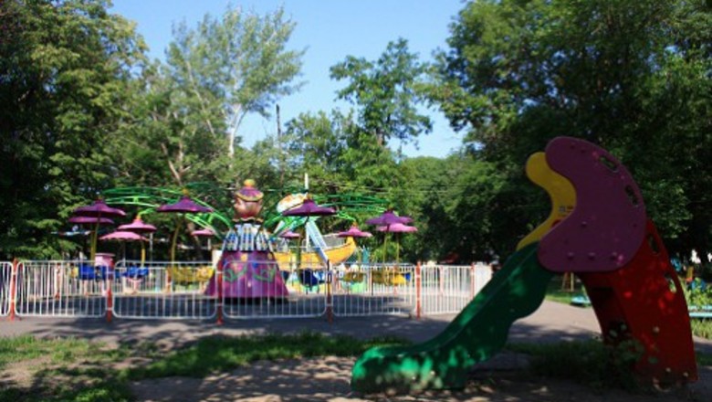 В Астраханской области дети устраивают погром в парке