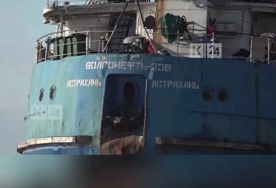 Обломки астраханского танкера, потерпевшего крушение в Керчи, передадут в музеи 