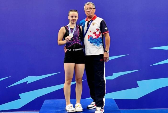 Астраханка выиграла серебро на чемпионате России по прыжкам на батуте