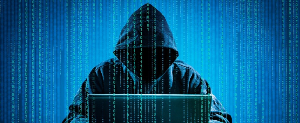 Хакер из Астрахани вместе с напарников взломали более 700 тысяч аккаунтов россиян