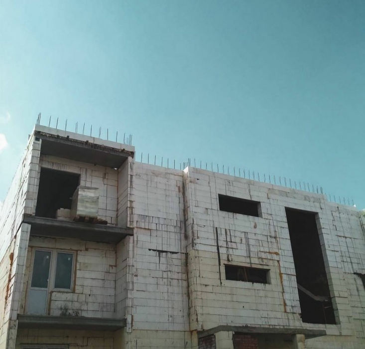 Проще уже снести: неприятный разговор Игоря Бабушкина с новым подрядчиком дома для астраханских детей-сирот