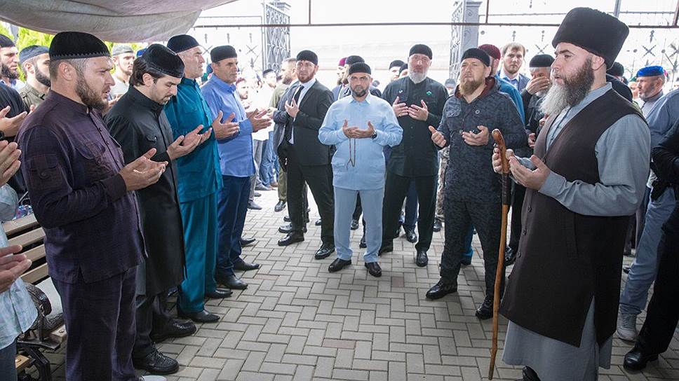 «Таких похорон никогда еще не было в Чечне, а может, и на всем Кавказе»
