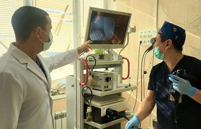 Астраханские врачи без операции восстановили ребенку пищевод