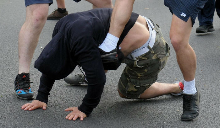 В Астрахань приехал гость из Беларуси, но его встретили побоями