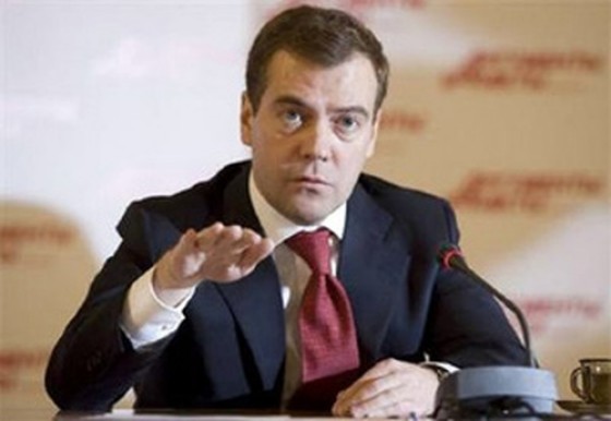«ЭНЕРГЕТИКОВ НАДО ОБИДЕТЬ...». Жилкин на совещании у Медведева навел переполох