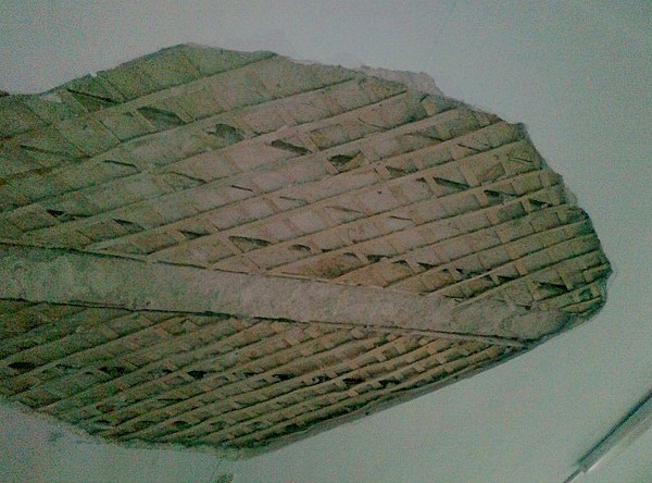 Астраханские приставы добились ремонта в сельской школе