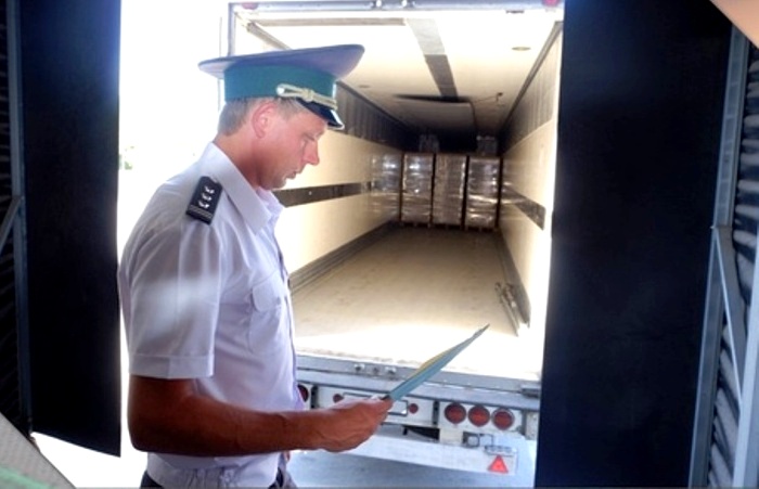 Россельхознадзор не пропустил через Астраханскую область более 17 тонн сомнительных субпродуктов