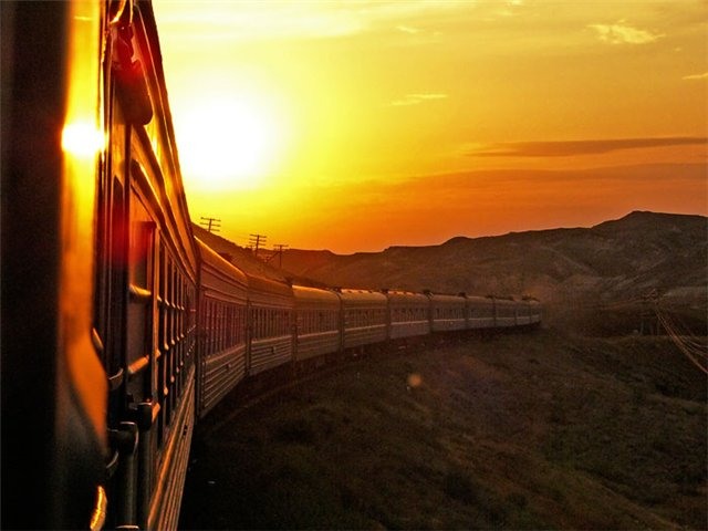 Из Астрахани через Волгоград до Адлера пустят новые поезда