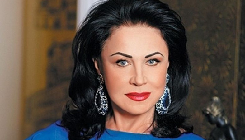 Известную астраханку Надежду Бабкину ввели в искусственную кому