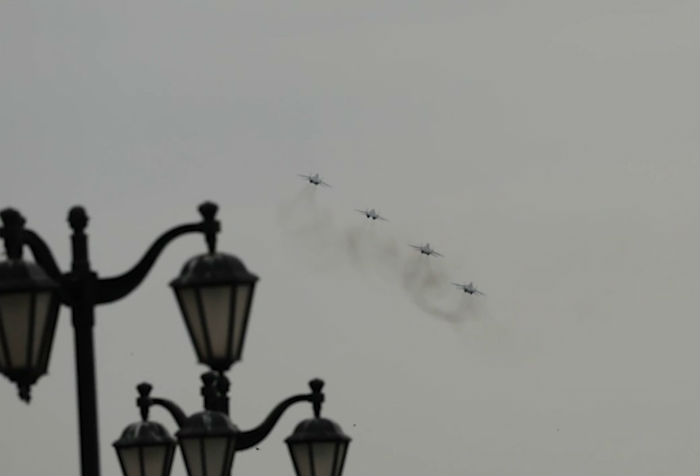 Над Астраханью пролетели истребители, но их мало кто увидел