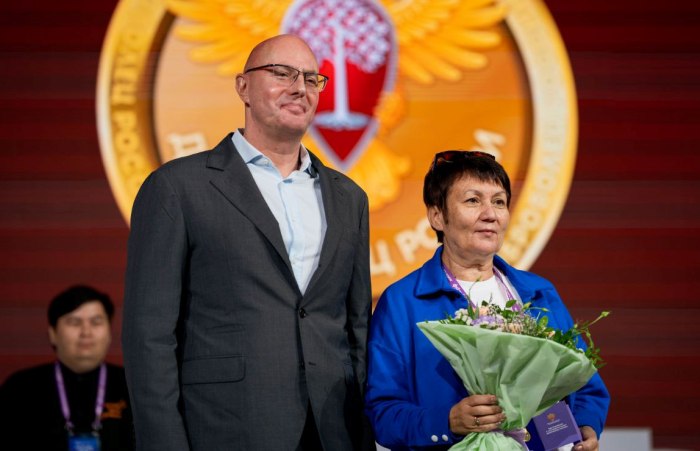 Два астраханских волонтера удостоены госнаграды «Доброволец России»