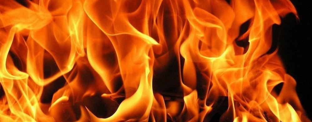 В Астрахани горел жилой дом