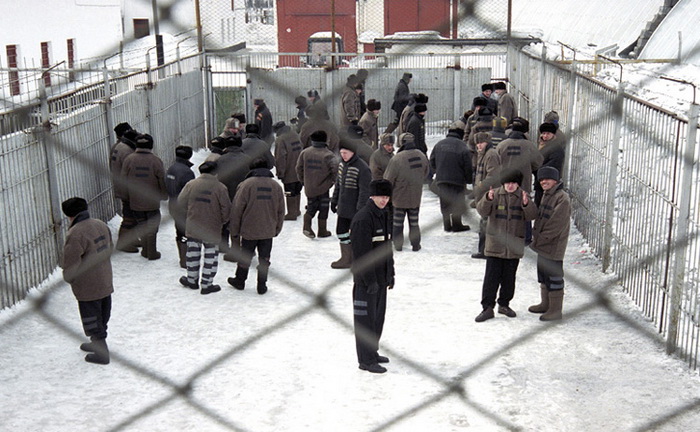  Астраханец, сломавший нос инспектору ПДН, отправился в колонию строгого режима