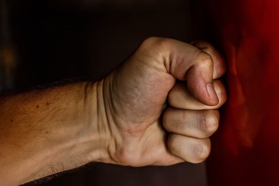 Пьяный астраханец избил участкового полиции