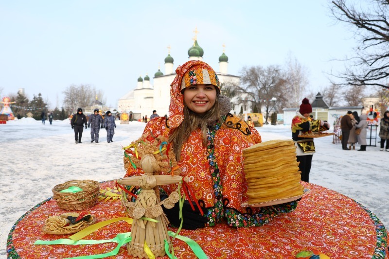 Завтра астраханцы будут гулять на проводах Масленицы