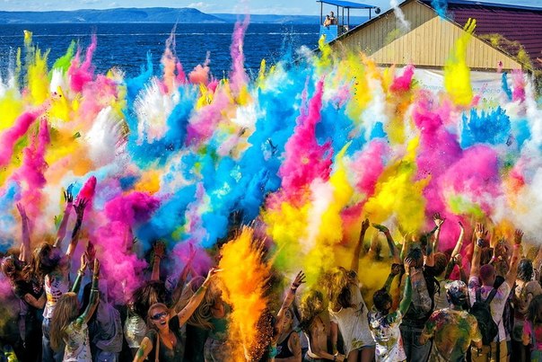 В Астрахани на День молодежи пройдет фестиваль красок Холи