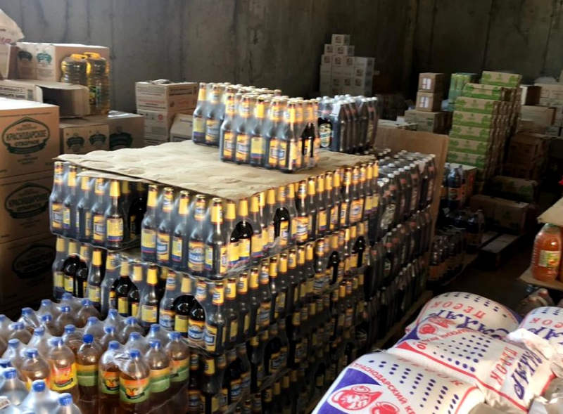 На одном из астраханских рынков продавали сомнительное пиво