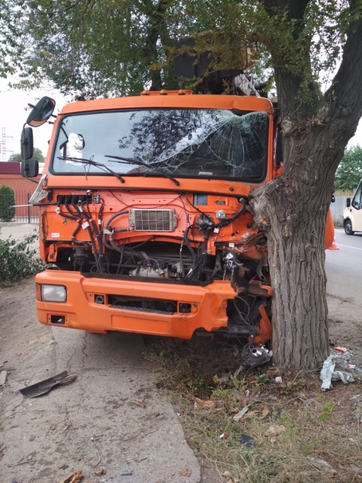 Подробности аварии с водителем КАМАЗа, которого зажало в кабине